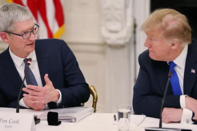 Trump announced that Apple plans to invest ‘hundreds of billions’ in the US.