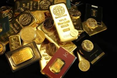 Gold ETFs offer advantages over physical gold.