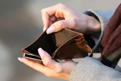 Feeling budget constraints? Give these effective tips a go.