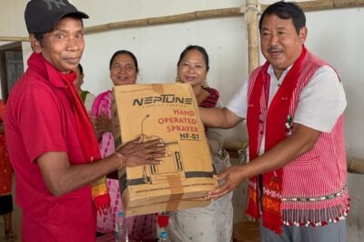 Sprayer Machines Distributed to Farmers in Dengkimo Apam, Centre.