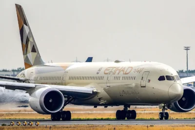 Etihad has requested an inspection of the fuel switches on its Boeing 787 aircraft.